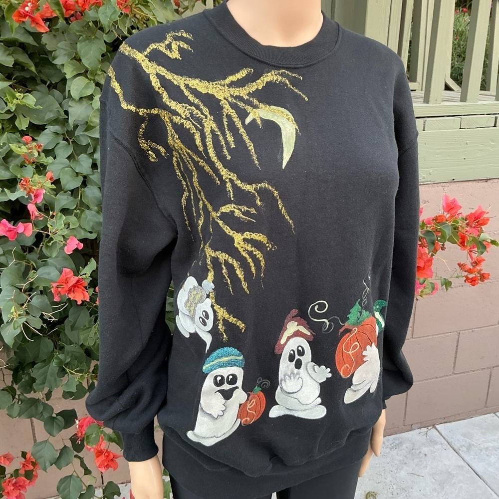 Halloween Vintage Ghost Black Sweater Size Large - Picture 2 of 9